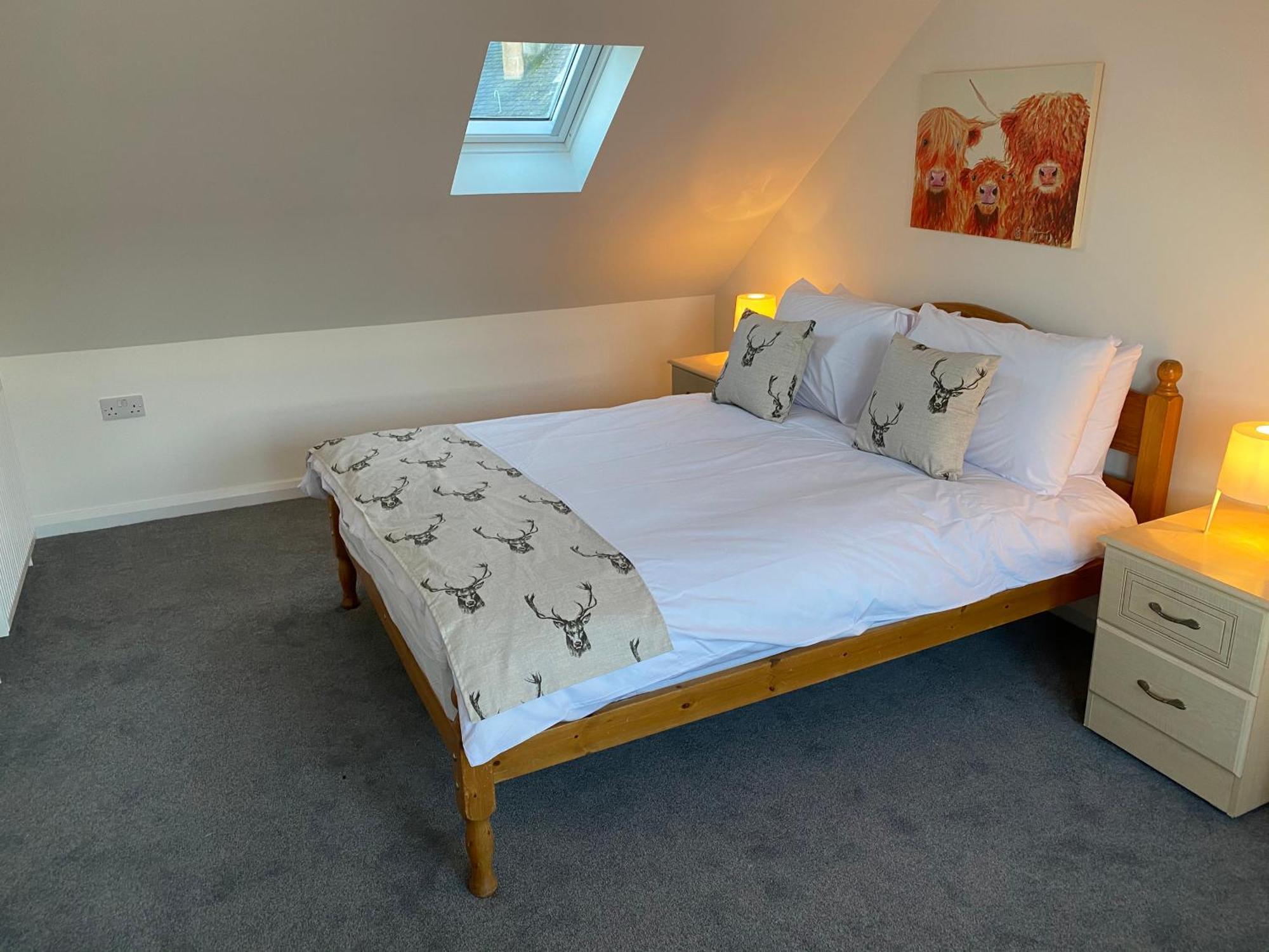 Thistle House — Photos 1